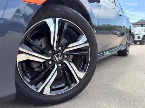Black 2017 Honda Civic Touring