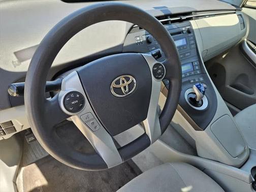 2011 Toyota Prius III