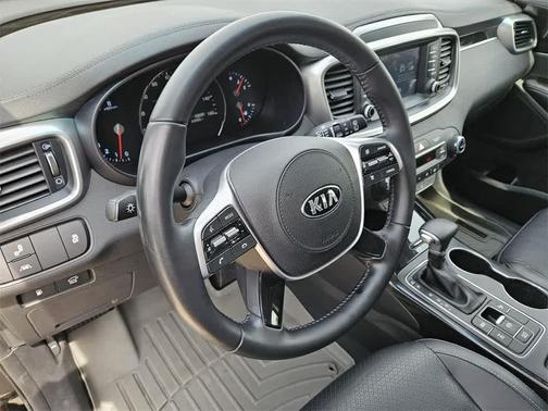2020 Kia Sorento EX V6