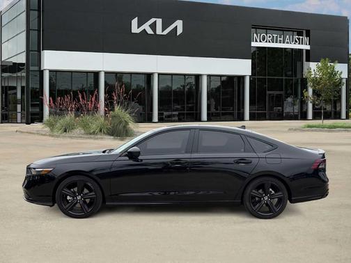 Crystal Black Pearl 2026 Honda Accord Hybrid Sport-L