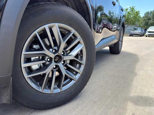 Black 2023 Nissan Rogue S