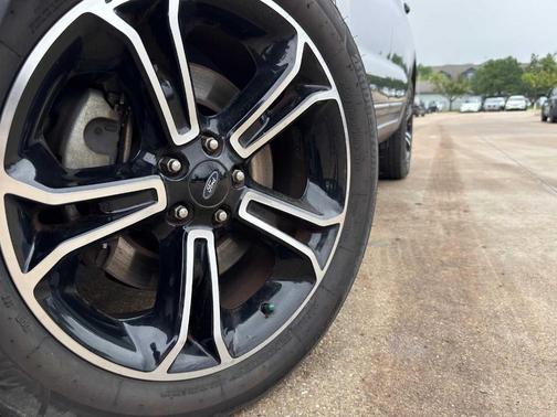Magnetic Metallic 2015 Ford Explorer Sport