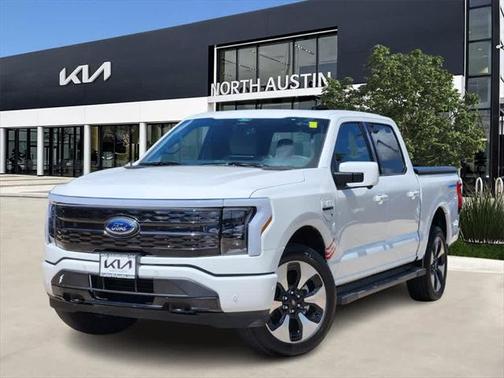 2022 Ford F-150 Lightning Platinum