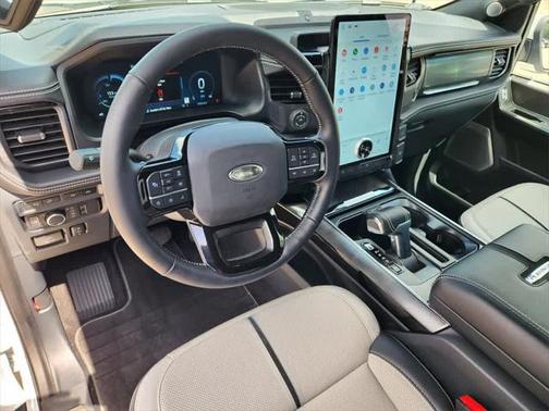 2022 Ford F-150 Lightning Platinum