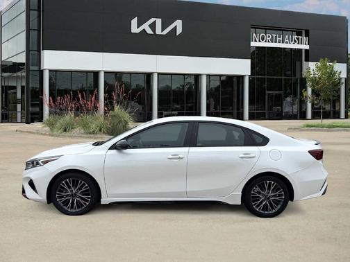 Snow White Pearl 2023 Kia Forte GT-Line