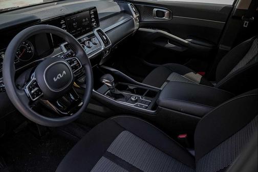 2022 Kia Sorento LX