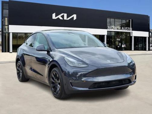 2024 Tesla Model Y Base