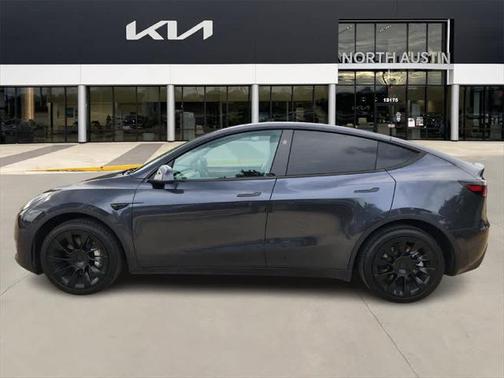 2024 Tesla Model Y Base