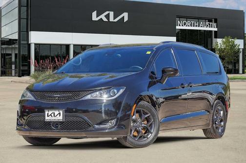 2018 Chrysler Pacifica Touring-L Plus