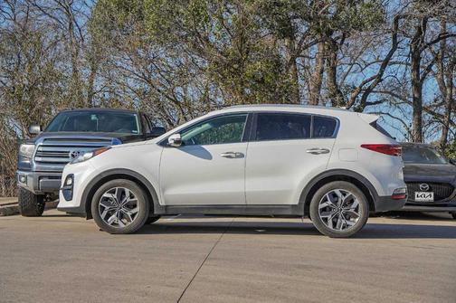 2020 Kia Sportage EX