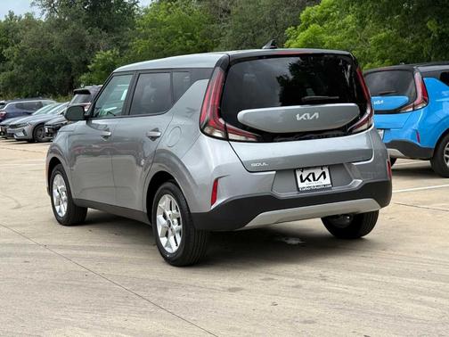 Silver 2025 Kia Soul LX