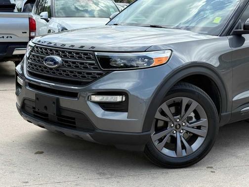 Carbonized Gray Metallic 2024 Ford Explorer XLT