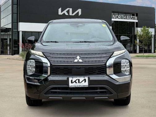 Black Diamond 2022 Mitsubishi Outlander ES