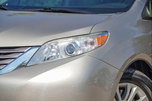 2015 Toyota Sienna XLE