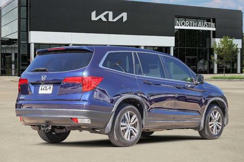 2017 Honda Pilot EX-L w/ Navigation