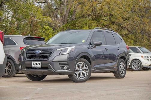 2023 Subaru Forester Premium
