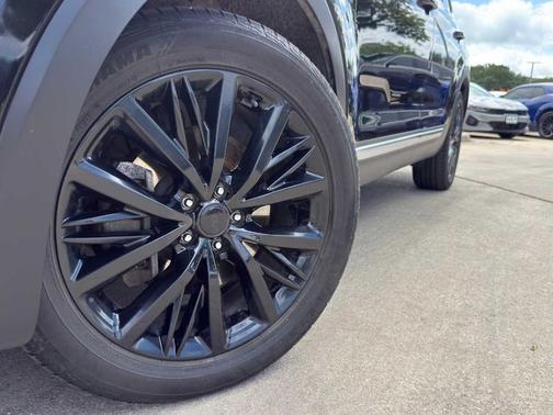 Ebony Black 2022 Kia Telluride SX