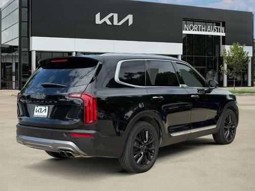 Ebony Black 2022 Kia Telluride SX