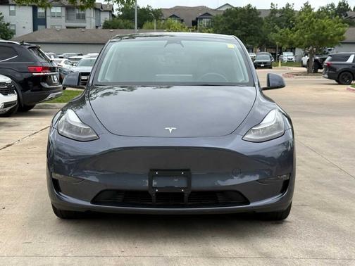 Blue 2022 Tesla Model Y Long Range