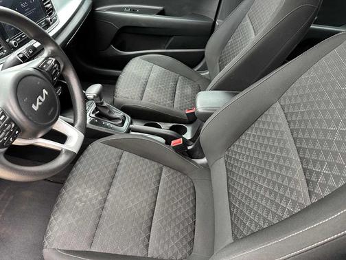 Aurora Black 2023 Kia Rio S