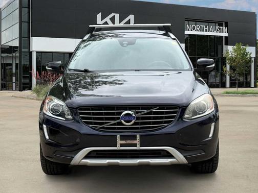 Blue 2017 Volvo XC60 T5 Dynamic
