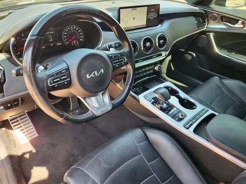 2022 Kia Stinger GT2