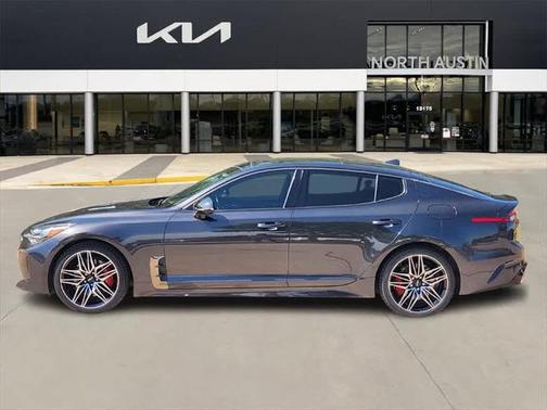 2022 Kia Stinger GT2