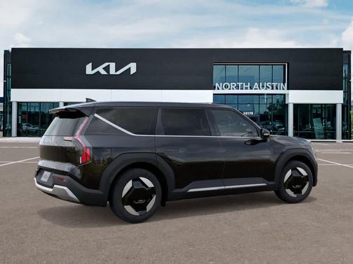 2026 Kia EV9 Light Short Range