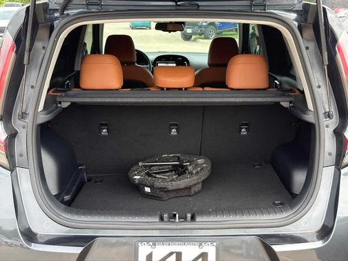 Gravity Gray 2024 Kia Soul EX