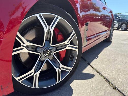 HiChroma Red 2021 Kia Stinger GT