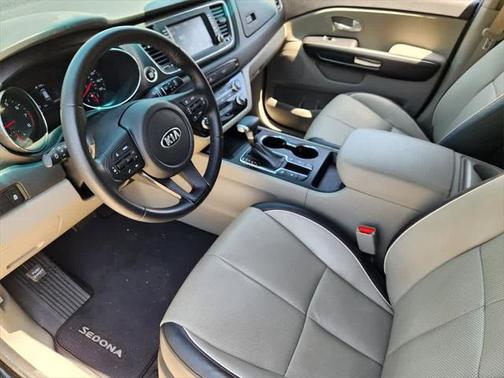 2020 Kia Sedona EX