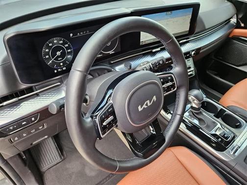 2022 Kia Carnival SX Prestige