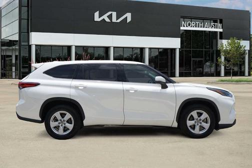 Blizzard Pearl 2021 Toyota Highlander L