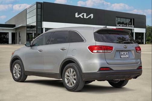 2016 Kia Sorento LX