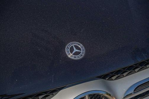 2018 Mercedes-Benz GLC 300 Base