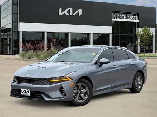 Everlasting Silver 2022 Kia K5 LXS