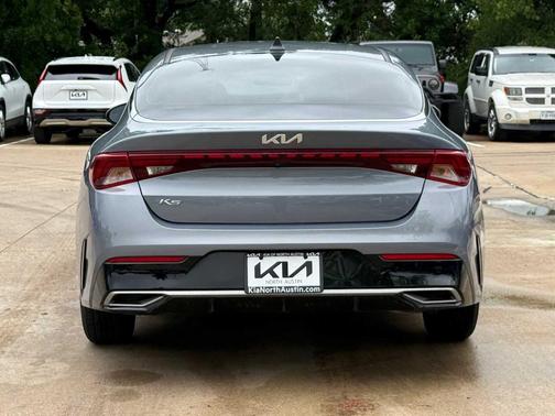 Everlasting Silver 2022 Kia K5 LXS