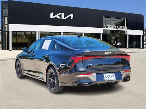 2025 Kia K5 LXS