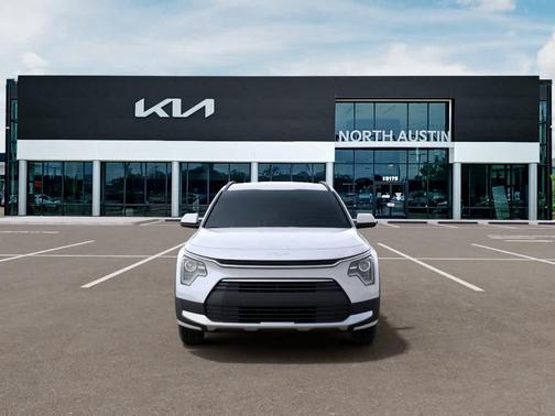 Snow White Pearl 2026 Kia Niro LX