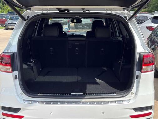 Snow White Pearl 2018 Kia Sorento SX