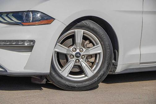 2020 Ford Mustang EcoBoost