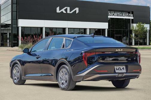 2025 Kia K4 LX