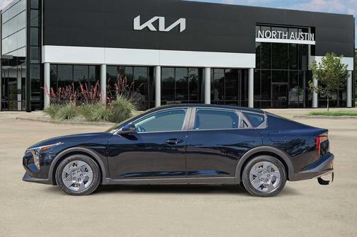 2025 Kia K4 LX