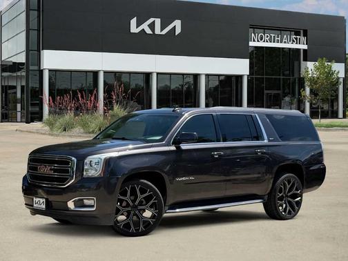 Iridium Metallic 2016 GMC Yukon XL SLT