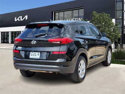 2021 Hyundai TUCSON SE