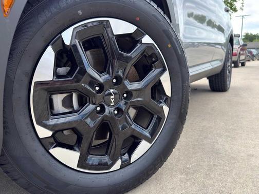 Wolf Gray 2024 Kia Sorento S