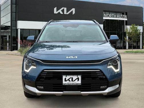 Mineral Blue 2026 Kia Niro SX