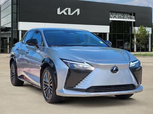 2023 Lexus RZ 450e Luxury