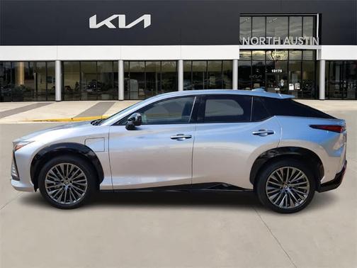 2023 Lexus RZ 450e Luxury