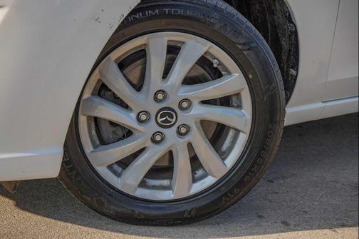 2015 Mazda Mazda5 Sport